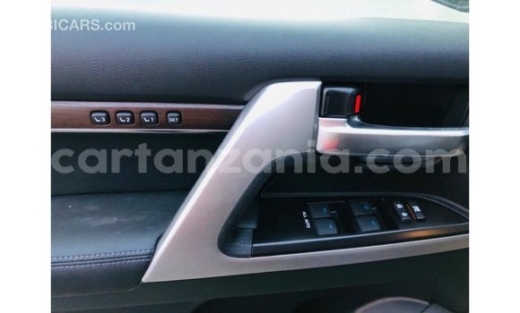 Buy Import Toyota Land Cruiser Black Car in Import - Dubai in Arusha Buy Import Toyota Land Cruiser Black Car in Import - Dubai in Arusha