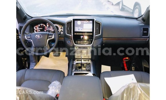 Buy Import Toyota Land Cruiser Black Car in Import - Dubai in Arusha Buy Import Toyota Land Cruiser Black Car in Import - Dubai in Arusha