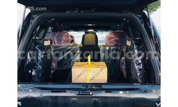 Buy Import Toyota Land Cruiser Black Car in Import - Dubai in Arusha Buy Import Toyota Land Cruiser Black Car in Import - Dubai in Arusha