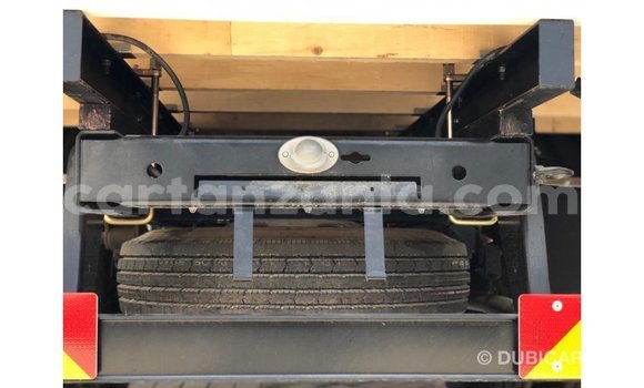 Nunua Imported Mitsubishi Carisma Nyeupe Gari ndani ya Import - Dubai nchini Arusha Nunua Imported Mitsubishi Carisma Nyeupe Gari ndani ya Import - Dubai nchini Arusha