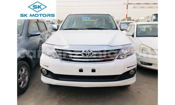 Buy Import Toyota Fortuner White Car in Import - Dubai in Arusha