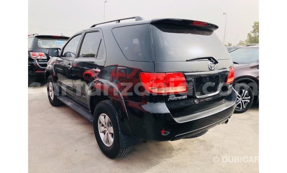 Nunua Imported Toyota Fortuner Nyeusi Gari ndani ya Import - Dubai nchini Arusha Nunua Imported Toyota Fortuner Nyeusi Gari ndani ya Import - Dubai nchini Arusha