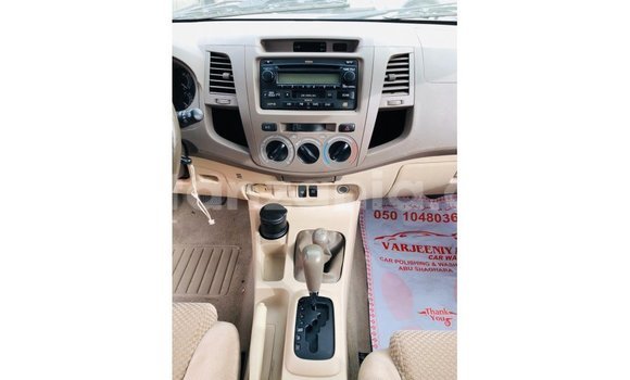 Nunua Imported Toyota Fortuner Nyeusi Gari ndani ya Import - Dubai nchini Arusha Nunua Imported Toyota Fortuner Nyeusi Gari ndani ya Import - Dubai nchini Arusha