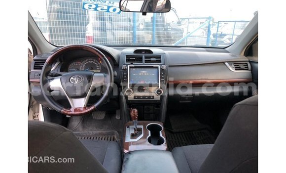 Buy Import Toyota Camry White Car in Import - Dubai in Arusha Buy Import Toyota Camry White Car in Import - Dubai in Arusha