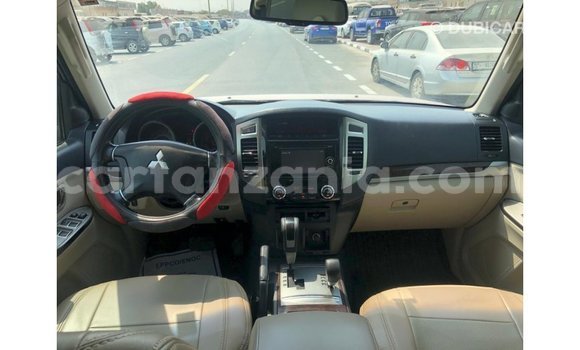 Nunua Imported Mitsubishi Pajero Nyekundu Gari ndani ya Import - Dubai nchini Arusha Nunua Imported Mitsubishi Pajero Nyekundu Gari ndani ya Import - Dubai nchini Arusha