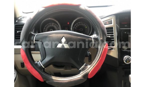Nunua Imported Mitsubishi Pajero Nyekundu Gari ndani ya Import - Dubai nchini Arusha Nunua Imported Mitsubishi Pajero Nyekundu Gari ndani ya Import - Dubai nchini Arusha