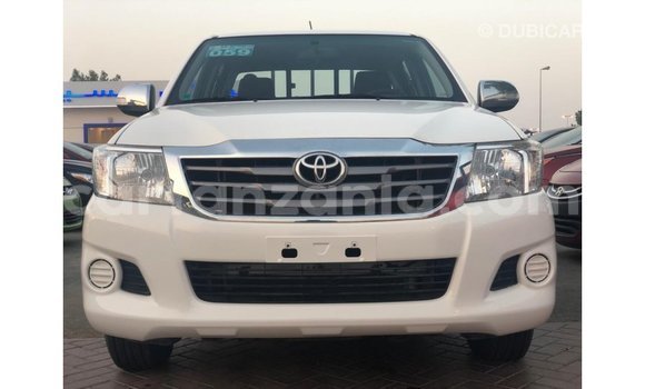 Nunua Imported Toyota Hilux Nyeupe Gari ndani ya Import - Dubai nchini Arusha Nunua Imported Toyota Hilux Nyeupe Gari ndani ya Import - Dubai nchini Arusha