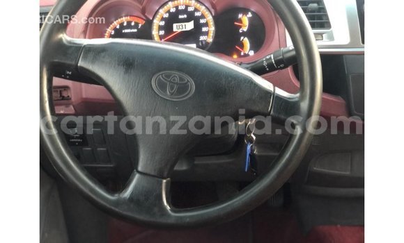 Nunua Imported Toyota Hilux Nyeupe Gari ndani ya Import - Dubai nchini Arusha Nunua Imported Toyota Hilux Nyeupe Gari ndani ya Import - Dubai nchini Arusha