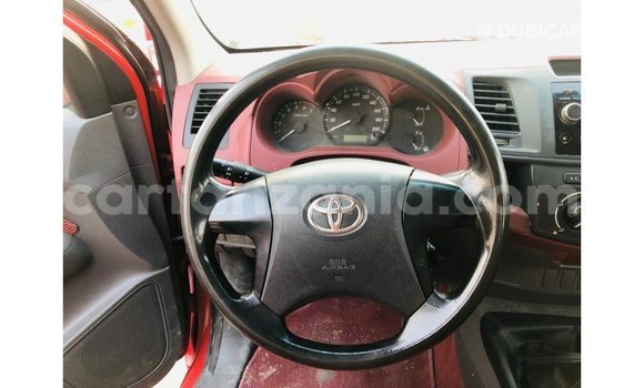 Nunua Imported Toyota Hilux Nyekundu Gari ndani ya Import - Dubai nchini Arusha Nunua Imported Toyota Hilux Nyekundu Gari ndani ya Import - Dubai nchini Arusha