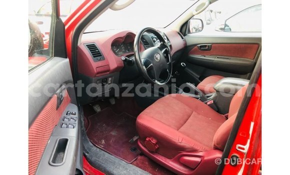 Nunua Imported Toyota Hilux Nyekundu Gari ndani ya Import - Dubai nchini Arusha Nunua Imported Toyota Hilux Nyekundu Gari ndani ya Import - Dubai nchini Arusha