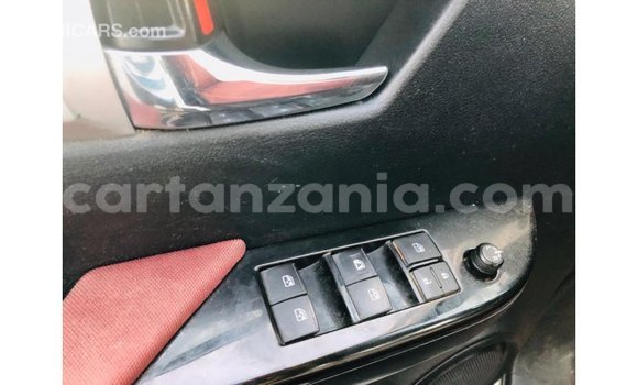 Buy Import Toyota Hilux White Car in Import - Dubai in Arusha Buy Import Toyota Hilux White Car in Import - Dubai in Arusha