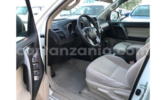 Buy Import Toyota Prado White Car in Import - Dubai in Arusha Buy Import Toyota Prado White Car in Import - Dubai in Arusha