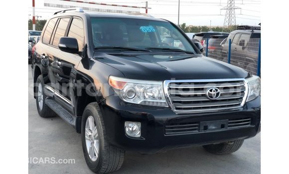 Nunua Imported Toyota Land Cruiser Nyeusi Gari ndani ya Import - Dubai nchini Arusha Nunua Imported Toyota Land Cruiser Nyeusi Gari ndani ya Import - Dubai nchini Arusha
