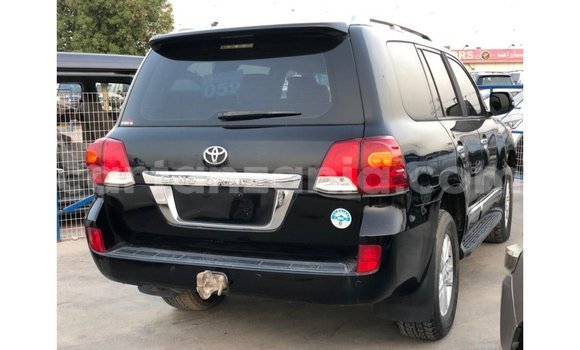 Nunua Imported Toyota Land Cruiser Nyeusi Gari ndani ya Import - Dubai nchini Arusha Nunua Imported Toyota Land Cruiser Nyeusi Gari ndani ya Import - Dubai nchini Arusha