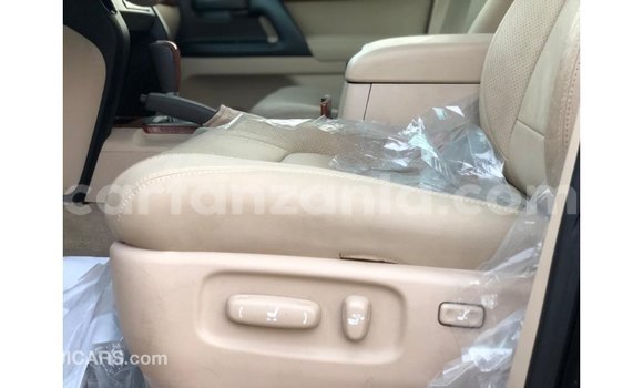 Nunua Imported Toyota Land Cruiser Nyeusi Gari ndani ya Import - Dubai nchini Arusha Nunua Imported Toyota Land Cruiser Nyeusi Gari ndani ya Import - Dubai nchini Arusha