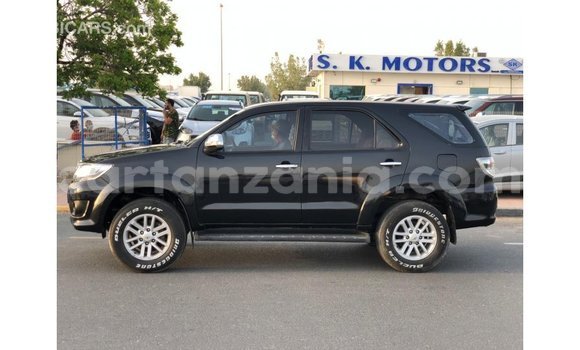 Buy Import Toyota Fortuner Black Car in Import - Dubai in Arusha Buy Import Toyota Fortuner Black Car in Import - Dubai in Arusha