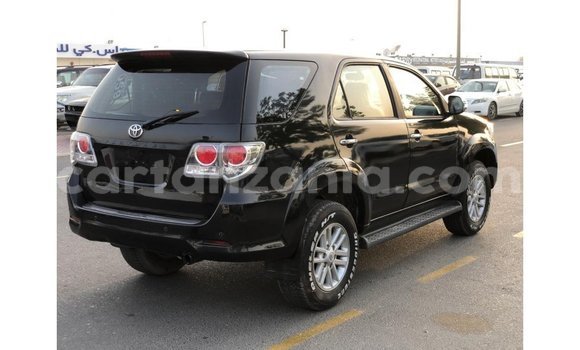 Buy Import Toyota Fortuner Black Car in Import - Dubai in Arusha Buy Import Toyota Fortuner Black Car in Import - Dubai in Arusha