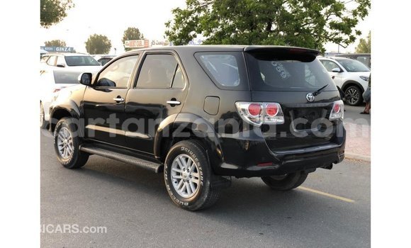 Buy Import Toyota Fortuner Black Car in Import - Dubai in Arusha Buy Import Toyota Fortuner Black Car in Import - Dubai in Arusha
