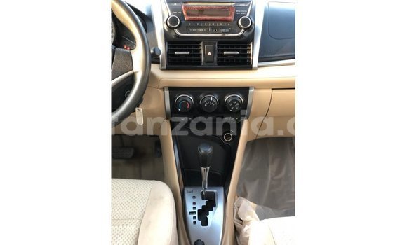 Nunua Imported Toyota Yaris Nyingine Gari ndani ya Import - Dubai nchini Arusha Nunua Imported Toyota Yaris Nyingine Gari ndani ya Import - Dubai nchini Arusha