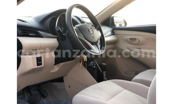 Nunua Imported Toyota Yaris Nyingine Gari ndani ya Import - Dubai nchini Arusha Nunua Imported Toyota Yaris Nyingine Gari ndani ya Import - Dubai nchini Arusha