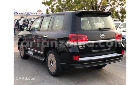 Buy Import Toyota Land Cruiser Black Car in Import - Dubai in Arusha Buy Import Toyota Land Cruiser Black Car in Import - Dubai in Arusha