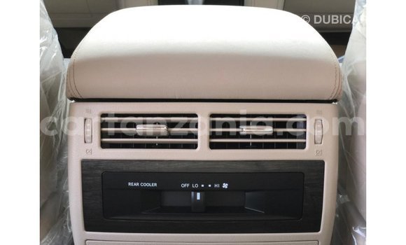 Buy Import Toyota Land Cruiser Black Car in Import - Dubai in Arusha Buy Import Toyota Land Cruiser Black Car in Import - Dubai in Arusha