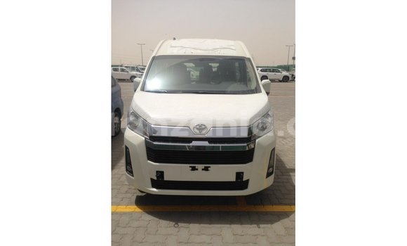 Buy Import Toyota Hiace White Car in Import - Dubai in Arusha Buy Import Toyota Hiace White Car in Import - Dubai in Arusha