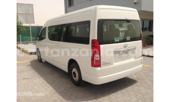 Buy Import Toyota Hiace White Car in Import - Dubai in Arusha Buy Import Toyota Hiace White Car in Import - Dubai in Arusha