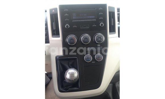 Buy Import Toyota Hiace White Car in Import - Dubai in Arusha Buy Import Toyota Hiace White Car in Import - Dubai in Arusha