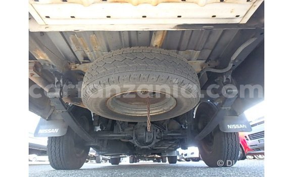 Buy Import Nissan Caravan White Car in Import - Dubai in Arusha Buy Import Nissan Caravan White Car in Import - Dubai in Arusha