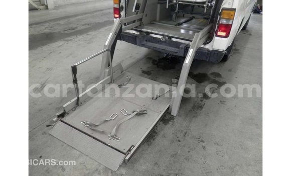 Buy Import Nissan Caravan White Car in Import - Dubai in Arusha Buy Import Nissan Caravan White Car in Import - Dubai in Arusha