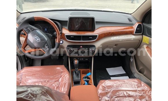 Nunua Imported Hyundai Tucson Nyeupe Gari ndani ya Import - Dubai nchini Arusha Nunua Imported Hyundai Tucson Nyeupe Gari ndani ya Import - Dubai nchini Arusha