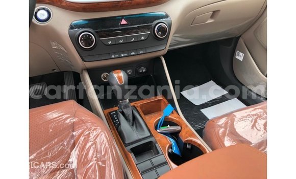 Nunua Imported Hyundai Tucson Nyeupe Gari ndani ya Import - Dubai nchini Arusha Nunua Imported Hyundai Tucson Nyeupe Gari ndani ya Import - Dubai nchini Arusha