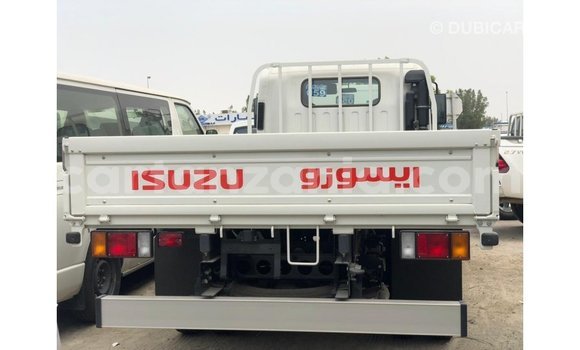 Nunua Imported Isuzu Rodeo Nyeupe Gari ndani ya Import - Dubai nchini Arusha Nunua Imported Isuzu Rodeo Nyeupe Gari ndani ya Import - Dubai nchini Arusha