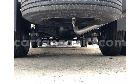 Nunua Imported Isuzu Rodeo Nyeupe Gari ndani ya Import - Dubai nchini Arusha Nunua Imported Isuzu Rodeo Nyeupe Gari ndani ya Import - Dubai nchini Arusha