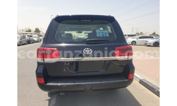 Buy Import Toyota Land Cruiser Black Car in Import - Dubai in Arusha Buy Import Toyota Land Cruiser Black Car in Import - Dubai in Arusha
