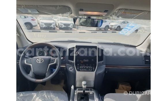 Buy Import Toyota Land Cruiser Black Car in Import - Dubai in Arusha Buy Import Toyota Land Cruiser Black Car in Import - Dubai in Arusha