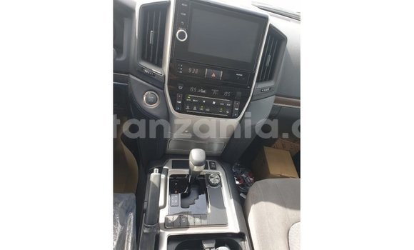 Buy Import Toyota Land Cruiser Black Car in Import - Dubai in Arusha Buy Import Toyota Land Cruiser Black Car in Import - Dubai in Arusha