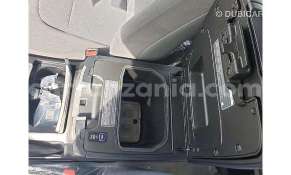 Buy Import Toyota Land Cruiser Black Car in Import - Dubai in Arusha Buy Import Toyota Land Cruiser Black Car in Import - Dubai in Arusha