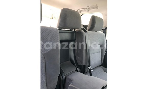 Buy Import Toyota Land Cruiser Black Car in Import - Dubai in Arusha Buy Import Toyota Land Cruiser Black Car in Import - Dubai in Arusha