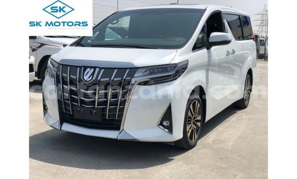 Buy Import Toyota Alphard White Car in Import - Dubai in Arusha