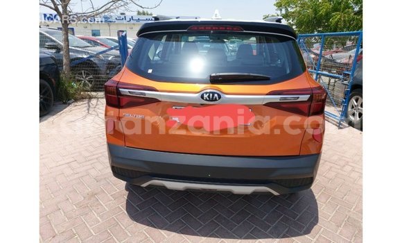 Buy Import Kia Carens Other Car in Import - Dubai in Arusha Buy Import Kia Carens Other Car in Import - Dubai in Arusha