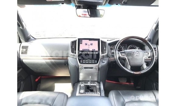 Nunua Imported Toyota Land Cruiser Nyeupe Gari ndani ya Import - Dubai nchini Arusha Nunua Imported Toyota Land Cruiser Nyeupe Gari ndani ya Import - Dubai nchini Arusha
