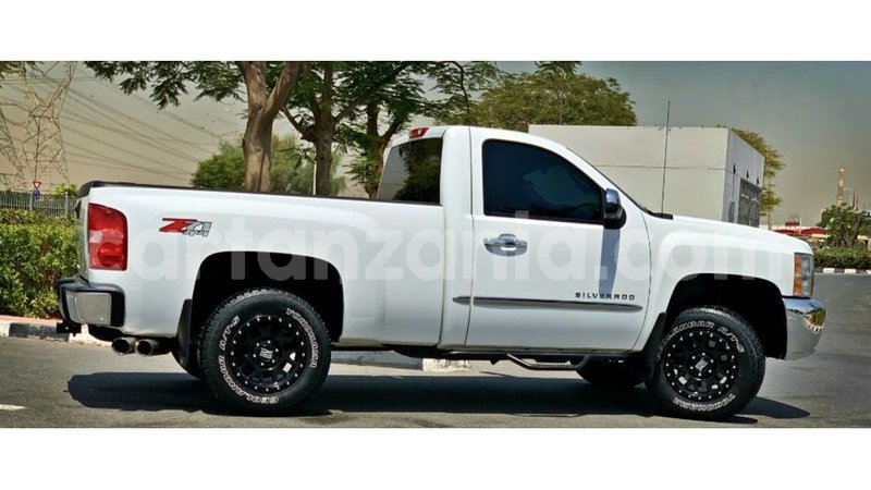 Big with watermark chevrolet silverado arusha import dubai 10042