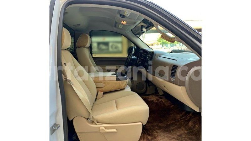 Big with watermark chevrolet silverado arusha import dubai 10042