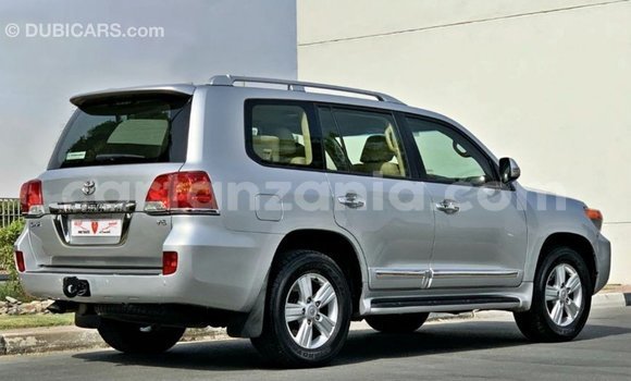 Buy Import Toyota Land Cruiser Other Car in Import - Dubai in Arusha Buy Import Toyota Land Cruiser Other Car in Import - Dubai in Arusha