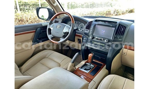 Buy Import Toyota Land Cruiser Other Car in Import - Dubai in Arusha Buy Import Toyota Land Cruiser Other Car in Import - Dubai in Arusha