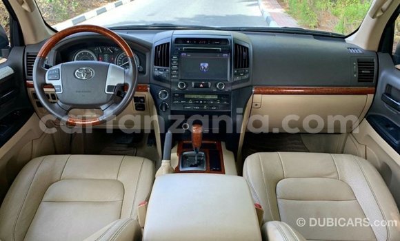 Buy Import Toyota Land Cruiser Other Car in Import - Dubai in Arusha Buy Import Toyota Land Cruiser Other Car in Import - Dubai in Arusha