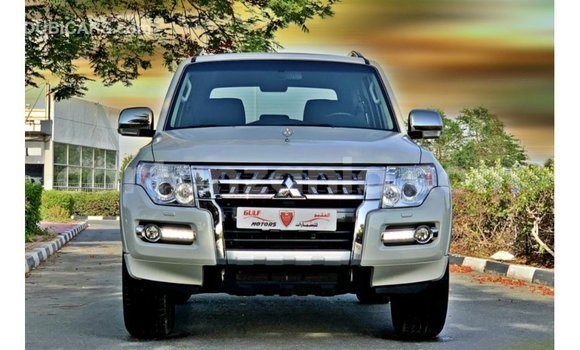 Buy Import Mitsubishi Pajero White Car in Import - Dubai in Arusha Buy Import Mitsubishi Pajero White Car in Import - Dubai in Arusha