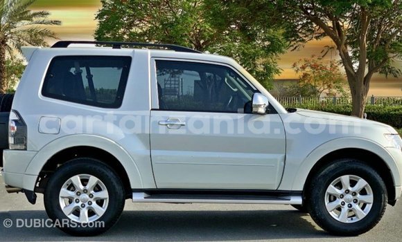 Buy Import Mitsubishi Pajero White Car in Import - Dubai in Arusha Buy Import Mitsubishi Pajero White Car in Import - Dubai in Arusha